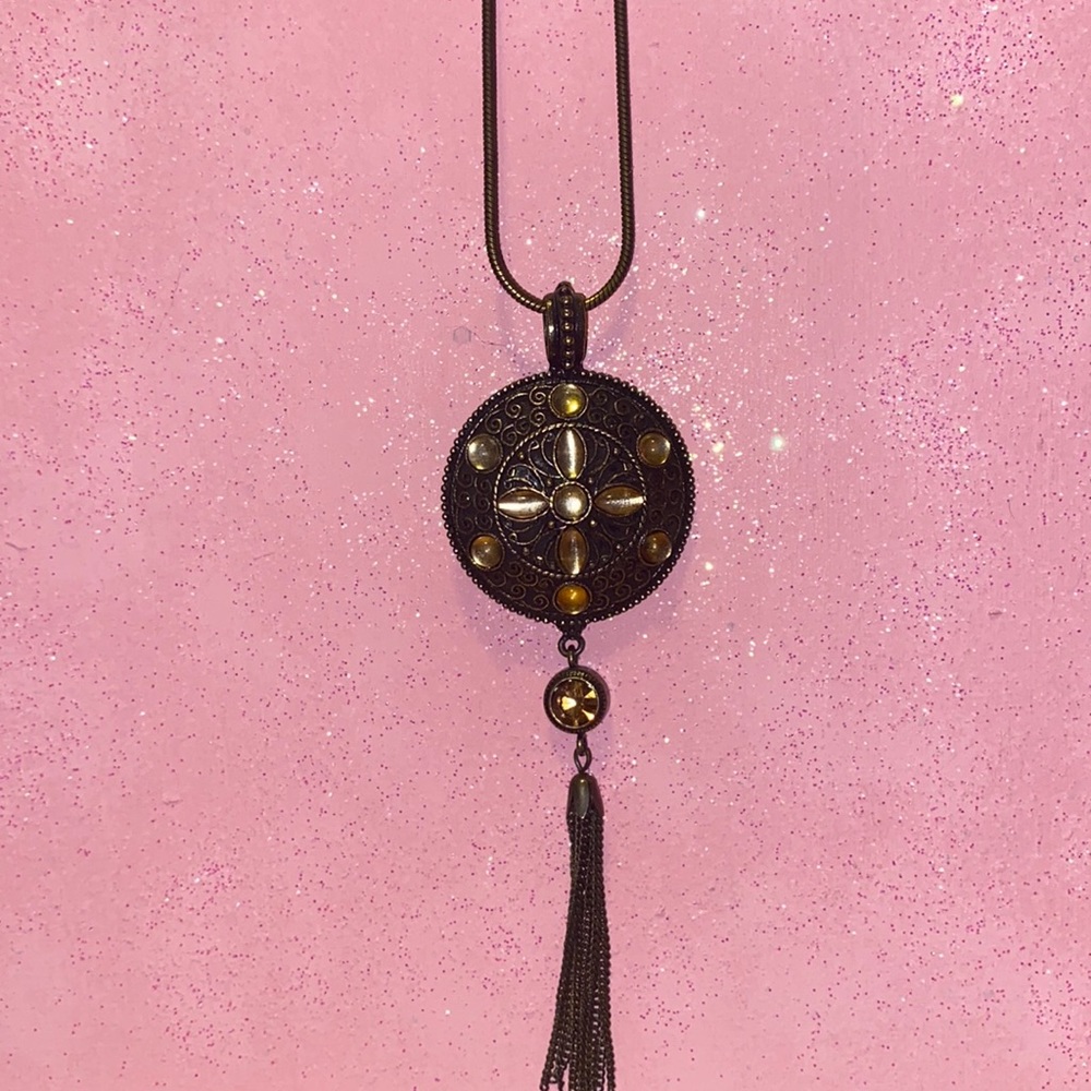 24” chain/w pendant Topaz Crystals